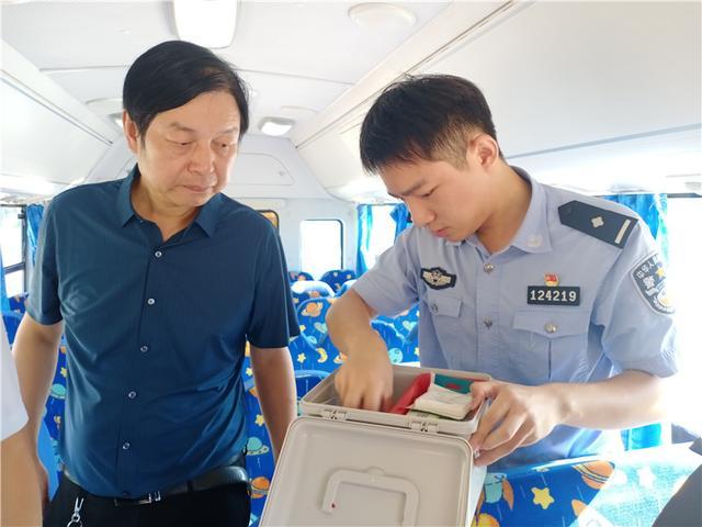 桃江縣296臺校車接受“健康體檢”