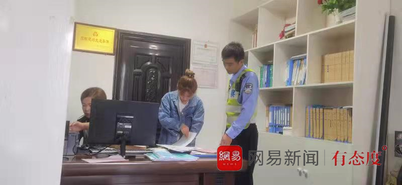 情系眾多莘莘學子 守護校園交通安全 情系眾多莘莘學子 守護校園交通安全