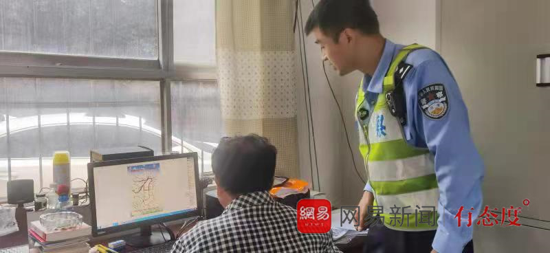 情系眾多莘莘學子 守護校園交通安全 情系眾多莘莘學子 守護校園交通安全