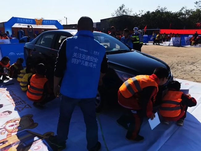 美麗鄉(xiāng)村行 | 關(guān)注交通安全 呵護(hù)兒童成長(zhǎng) 保定公安交警攜手壹基金舉辦兒童交通安全公益行活動(dòng)！