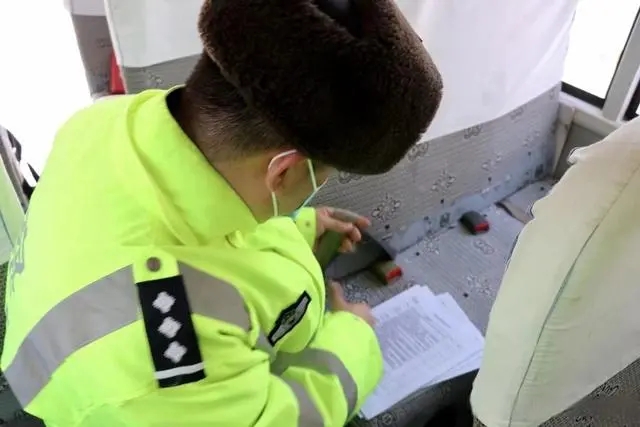 逐一檢查校車安全！大慶市倆單位聯合開展校車“體檢”