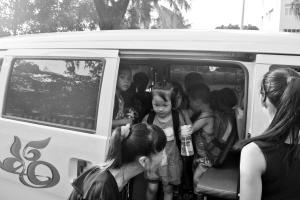 萬寧查處4家無證黑幼兒園 面包車充校車塞了20多孩子