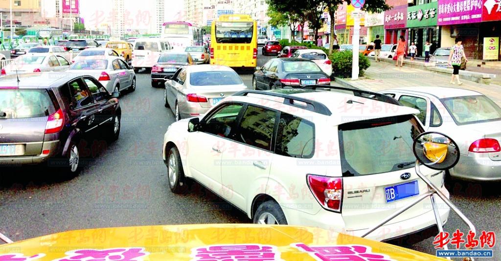無車日跟隨校車體驗 拍到16輛車搶道 無車日跟隨校車體驗 拍到16輛車搶道