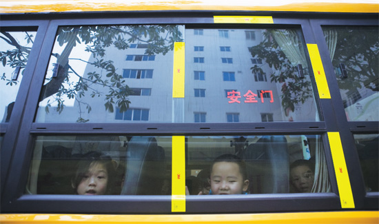 校車三大補貼政策為安全加碼/ 校車三大補貼政策為安全加碼