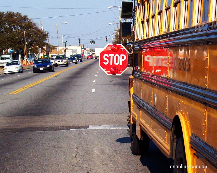 令人尊敬的美國校車安全管理/ 令人尊敬的美國校車安全管理