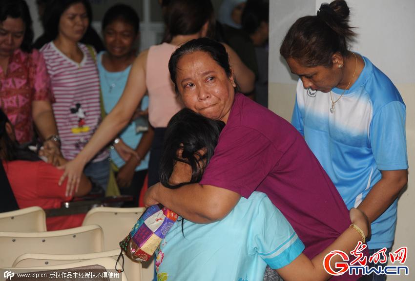 泰國校車發生車禍致十幾人喪生