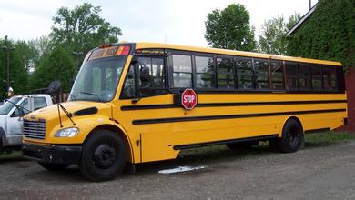 座椅存風險 美國THOMAS BUILT召回數百校車 Thomas Saf Liner C2