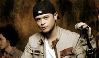 華農一校車司機貌似明星側田 微博有7000多名粉絲 華農一校車司機貌似明星側田 微博有7000多名粉絲