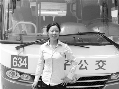 酷暑高溫,校車解決了18輛普通公交車的困境 酷暑高溫,校車解決了18輛普通公交車的困境