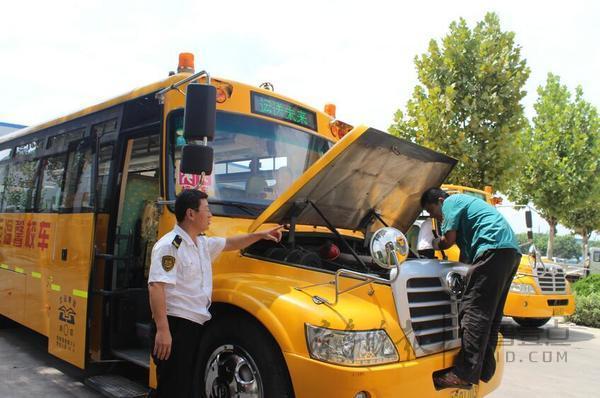 學生開學,幼兒園校車檢查迎來熱潮 學生開學,幼兒園校車檢查迎來熱潮