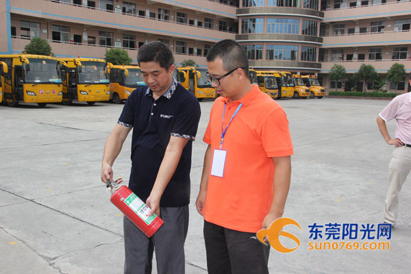 東莞大朗:加強校車安全管理 確保學生接送安全 東莞大朗:加強校車安全管理 確保學生接送安全