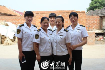 五年如一日 萊西交運校車“五朵金花”心念孤殘女孩 五年如一日 萊西交運校車“五朵金花”心念孤殘女孩