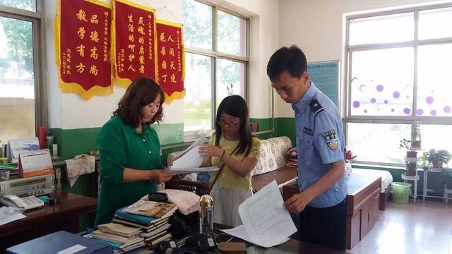 嚴查校車保安全,廊坊交警一直在路上! 嚴查校車保安全,廊坊交警一直在路上!