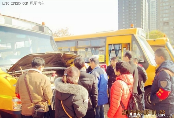 校車安全注意事項/ 校車安全注意事項