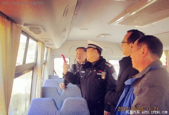 校車安全注意事項/ 校車安全注意事項