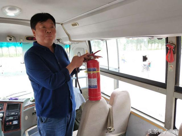 山東省濱州市:陽信縣翟王鎮中小學教會學生1分鐘安全逃離校車 山東省濱州市:陽信縣翟王鎮中小學教會學生1分鐘安全逃離校車