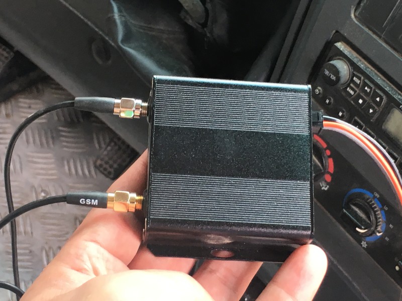 山東滕州：鮑溝鎮學區聯合交警中隊為校車安裝定位系統 護航幼兒安全出行