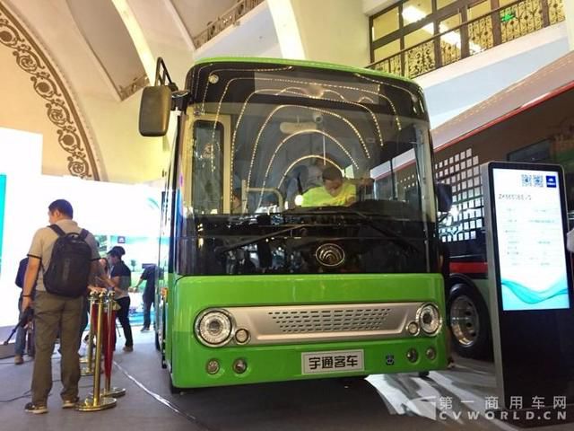 智能化與高端化產品亮相 宇通打響道路運輸第一槍 智能化與高端化產品亮相 宇通打響道路運輸第一槍