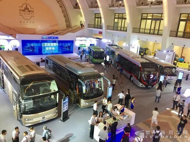 智能化與高端化產品亮相 宇通打響道路運輸第一槍 智能化與高端化產品亮相 宇通打響道路運輸第一槍