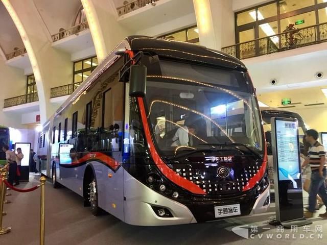 智能化與高端化產品亮相 宇通打響道路運輸第一槍 智能化與高端化產品亮相 宇通打響道路運輸第一槍
