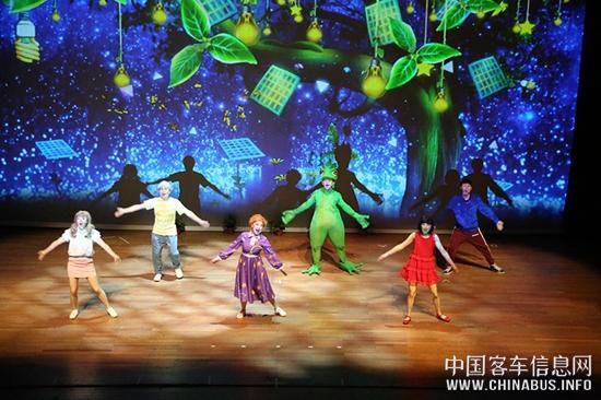 宇通神奇校車來到北京，陪孩子在最美的季節開啟一場穿越時空的奇幻之旅