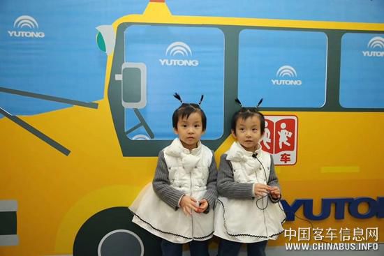 宇通神奇校車來到北京，陪孩子在最美的季節開啟一場穿越時空的奇幻之旅