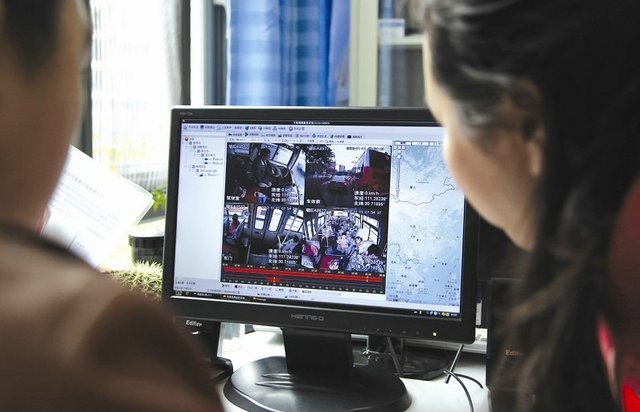 宜昌校車“車聯(lián)網(wǎng)”可視化平臺試點運行 宜昌首個校車“車聯(lián)網(wǎng)”可視化平臺試點運行