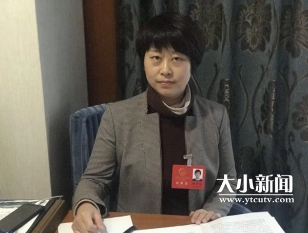 住煙省人大代表楊學麗:推行接駁校車,緩解交通擁堵 住煙省人大代表楊學麗:推行接駁校車,緩解交通擁堵