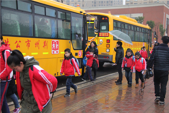 國家通過哪幾種方式來對校車進行補貼