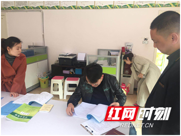 安鄉縣多部門聯動開展城區校車專項整治行動