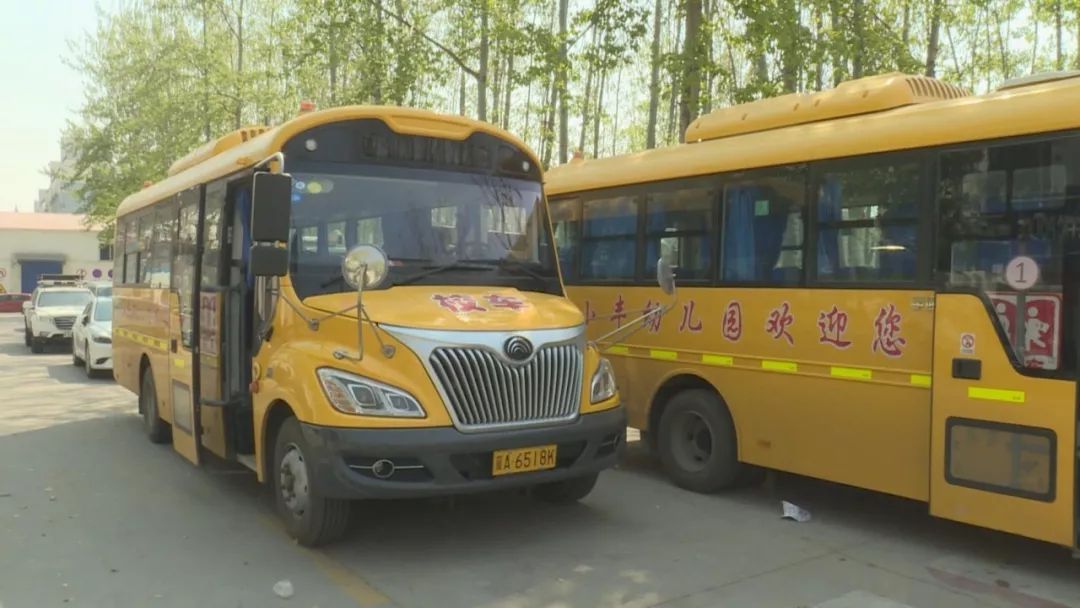 石家莊市機動大隊嚴把生命關:兩輛違法上路行駛校車被查扣! 石家莊市機動大隊嚴把生命關:兩輛違法上路行駛校車被查扣!