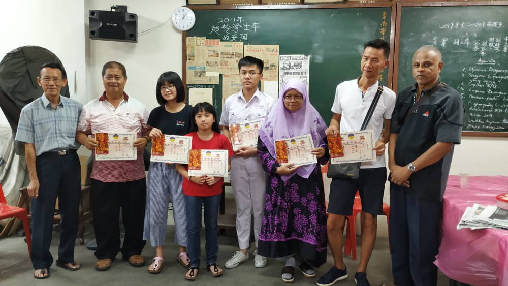 新加坡:好司機不易找.柔南校車人手荒 1662NHK2019521328322459554.jpg