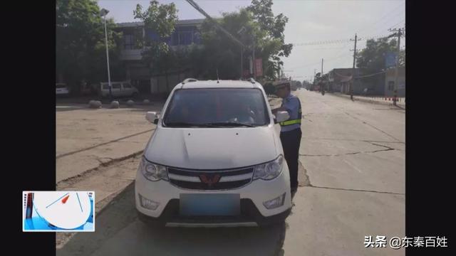 蒲城一7座“黑校車”塞進11名學生 司機還醉駕 蒲城一7座“黑校車”塞進11名學生 司機還醉駕