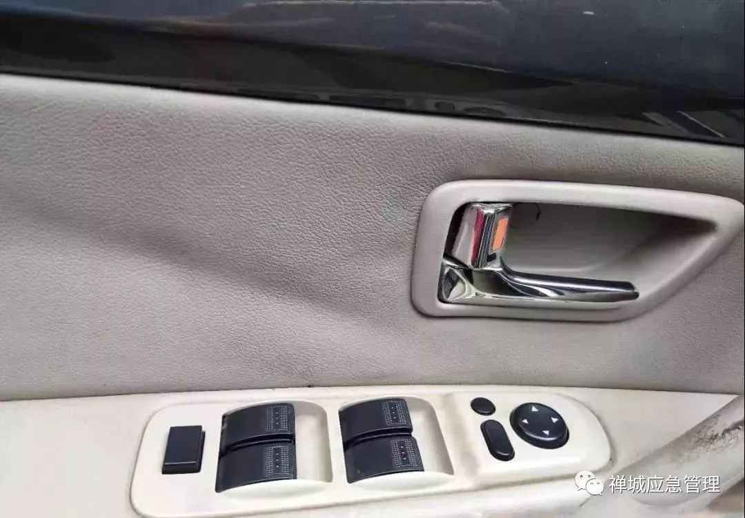 又一孩童被忘校車內(nèi)身亡 ！孩子這樣自救最靠譜