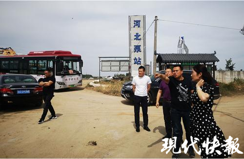 施工影響校車停靠，街道現場辦公解決