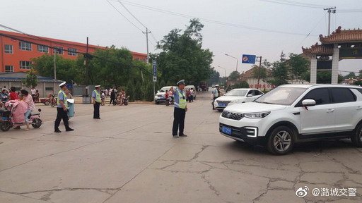 “七進”潞城 | 交警走進轄區(qū)小學開展交通安全集中整治工作