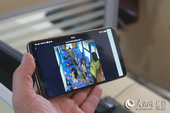 廣西容縣：“互聯網 校車”護航平安上學路