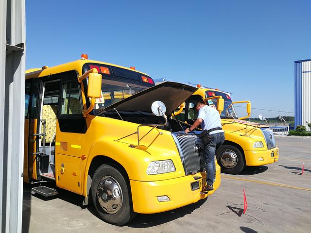 迎開學！黃島126部大鼻子校車全部“體檢”