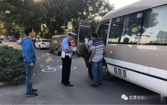 開學(xué)首日昌平區(qū)檢查校車和接送學(xué)生車輛，未發(fā)現(xiàn)車輛超員現(xiàn)象