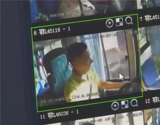 機智!湖北崇陽投用智慧校車:孩子遺忘在車上會自動報警 機智!湖北崇陽投用智慧校車:孩子遺忘在車上會自動報警