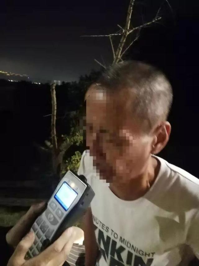 湘潭一校車司機酒駕心存僥幸“走捷徑”,交警蜀黍:沒想到吧? 湘潭一校車司機酒駕心存僥幸“走捷徑”,交警蜀黍:沒想到吧?