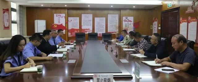 重慶酉陽:農村校車如何不再步步驚心?檢察建議護航校車安全 重慶酉陽:農村校車如何不再步步驚心?檢察建議護航校車安全