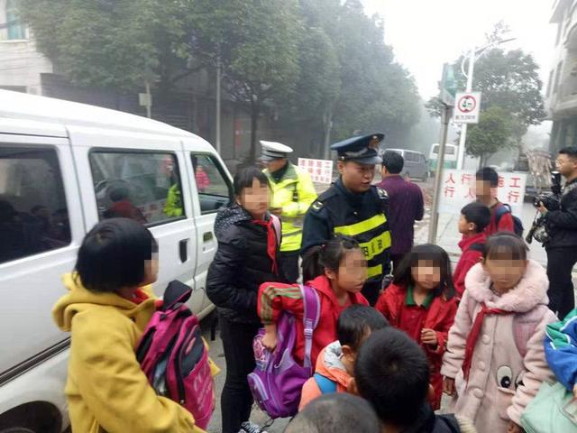 整治“黑校車”刻不容緩！