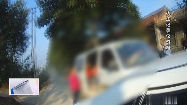 合規(guī)校車(chē)出故障 幼兒園管理員竟用面包車(chē)超員接送學(xué)生被處罰 合規(guī)校車(chē)出故障 幼兒園管理員竟用面包車(chē)超員接送學(xué)生被處罰