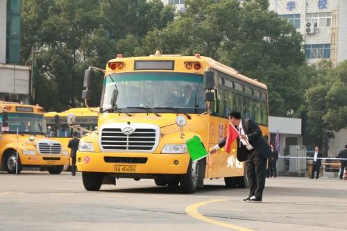 東南汽運攜手蘇州金龍開展校車安全技能大比武