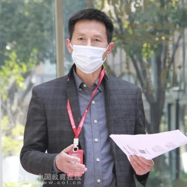 即將復(fù)學(xué)如何做好疫情防控?杭實(shí)外開展“情景式”防疫演練,提升疫情防控應(yīng)急處置能力 即將復(fù)學(xué)如何做好疫情防控?杭實(shí)外開展“情景式”防疫演練,提升疫情防控應(yīng)急處置能力