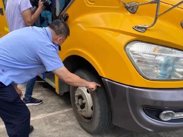 筑牢安全防線，民眾鎮(zhèn)開展幼兒園校車安全大檢查