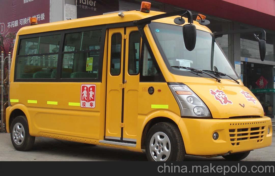 廣西一教育機(jī)構(gòu)“校車”超載20%,結(jié)果罰款扣分 廣西一教育機(jī)構(gòu)“校車”超載20%,結(jié)果罰款扣分