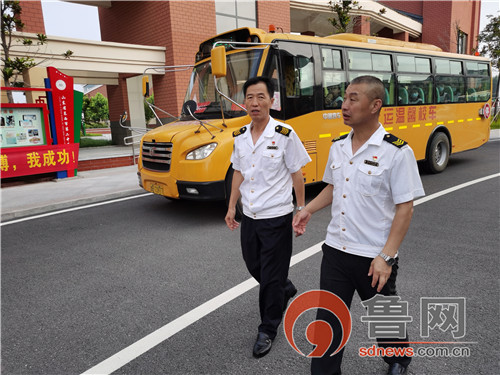 山東省萊西：交運65部校車萬事俱備服務(wù)高考