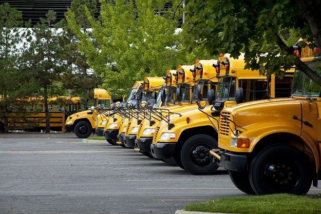 究竟誰(shuí)“救了”校車司機(jī)？